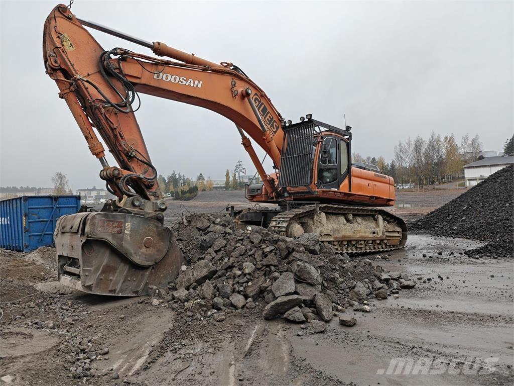 Doosan DX520LC Vikšriniai ekskavatoriai