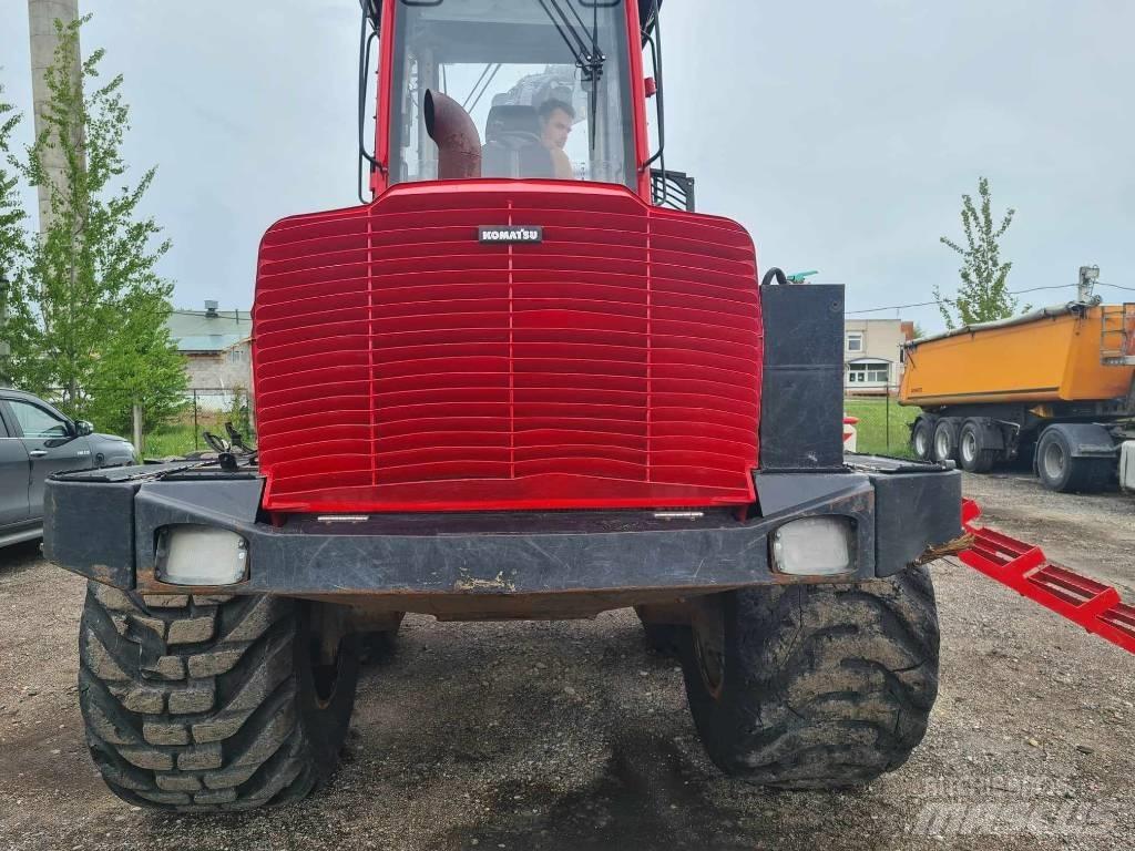 Komatsu 895 Naudoti miškovežiai (Forvarderiai)