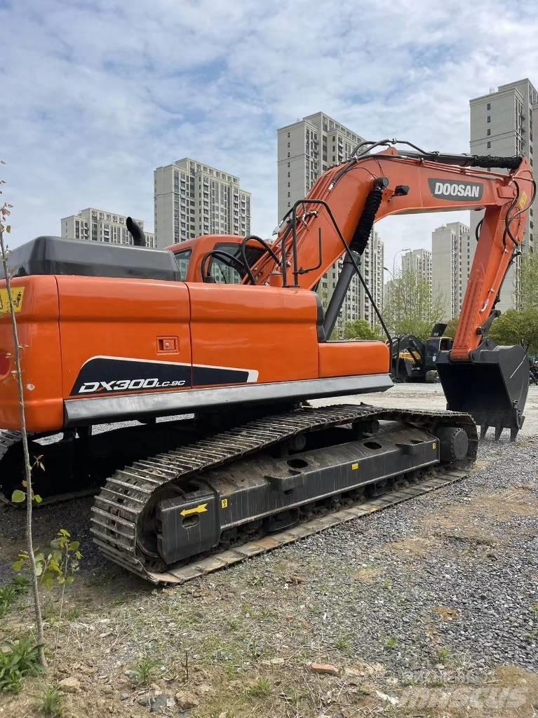 Doosan DX 300 LC Vikšriniai ekskavatoriai
