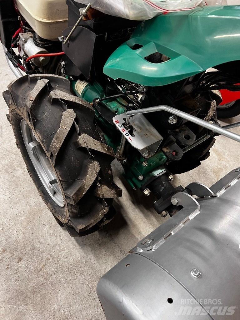 Ferrari 338 Naudoti kompaktiški traktoriai