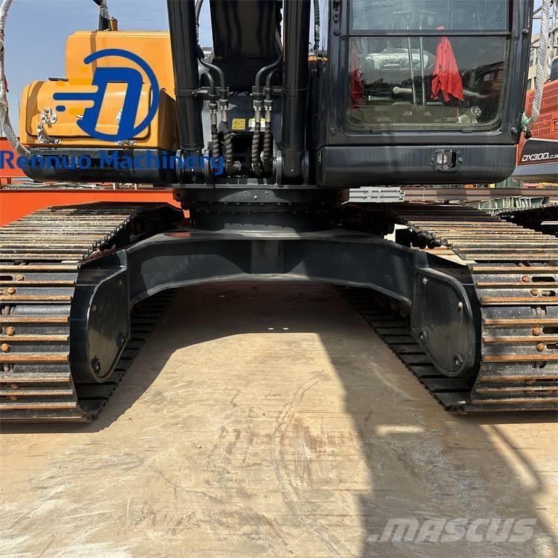 Hyundai 215-9S Vikšriniai ekskavatoriai