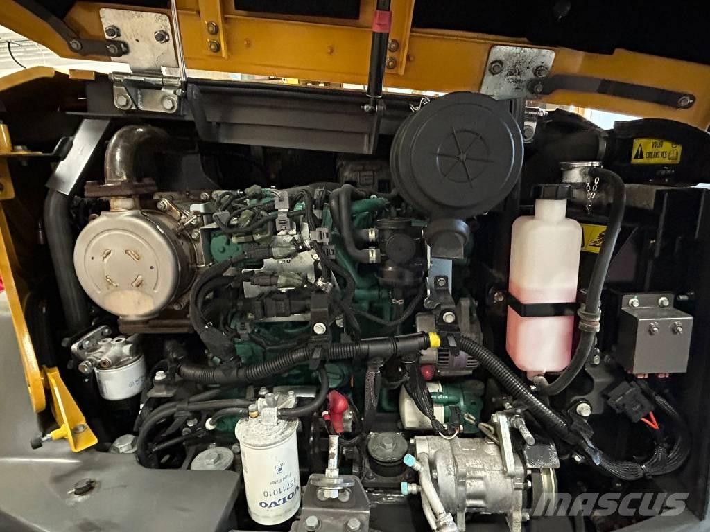 Volvo ECR 88 D PRO Vidutinės galios ekskavatoriai 7-12 t
