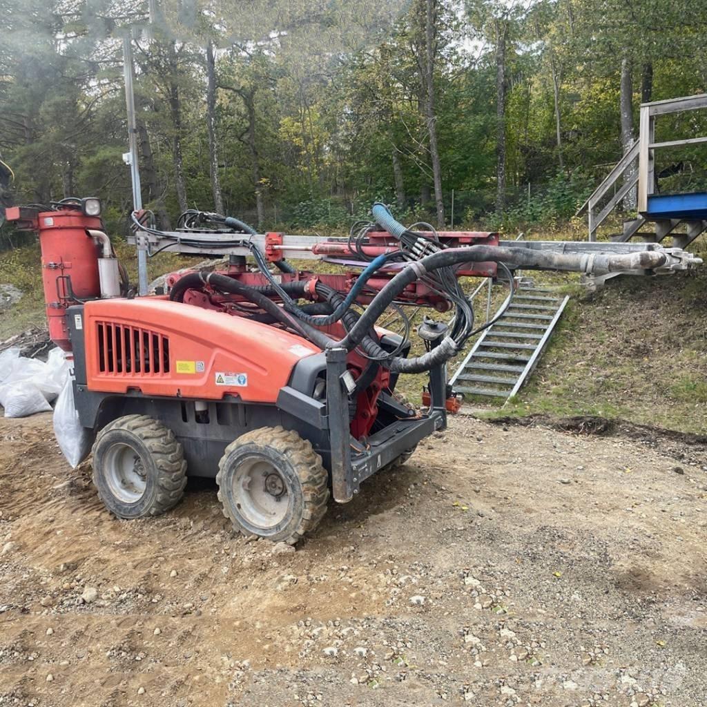 Sandvik DC 125R Žemės paviršiaus gręžimo technika