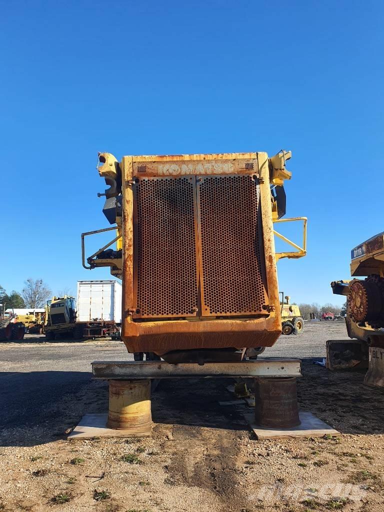 Komatsu D 475 A-5 SD Vikšriniai buldozeriai