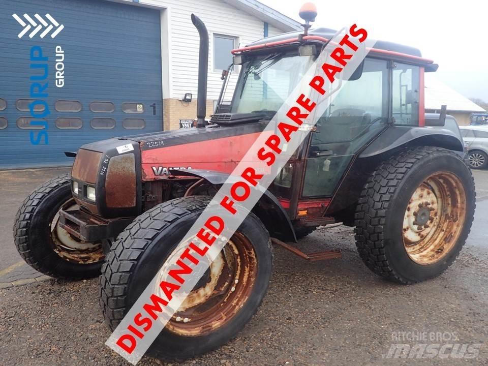 Valtra 900 Traktoriai