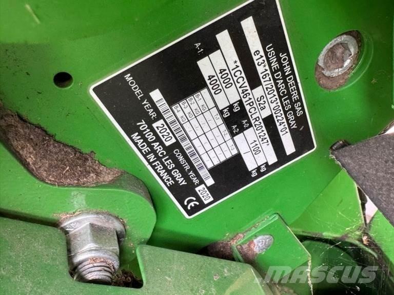 John Deere V461R Ritinių presai