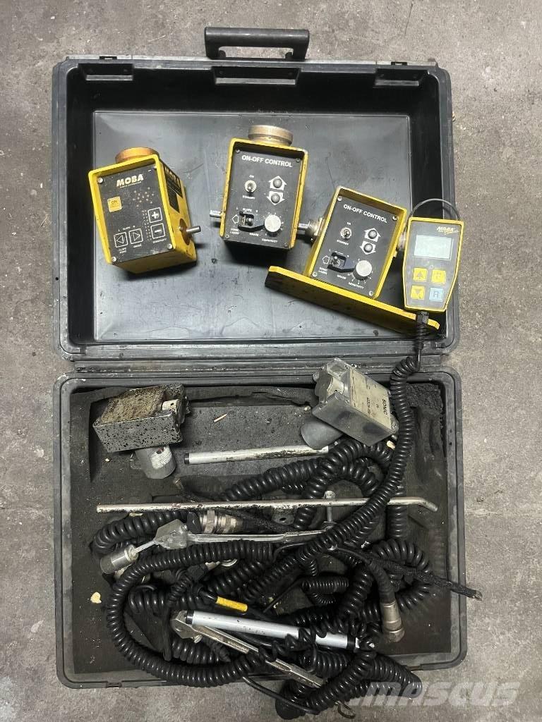 ABG Titan 455 Asfalto klotuvai
