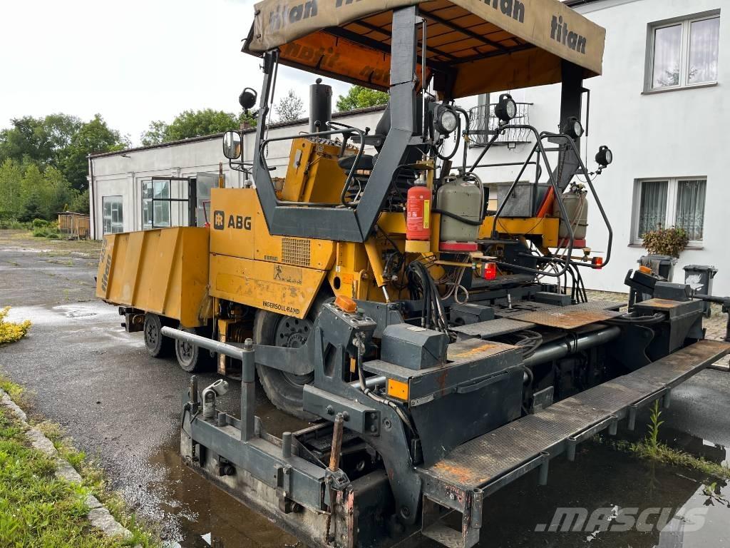 ABG Titan 455 Asfalto klotuvai