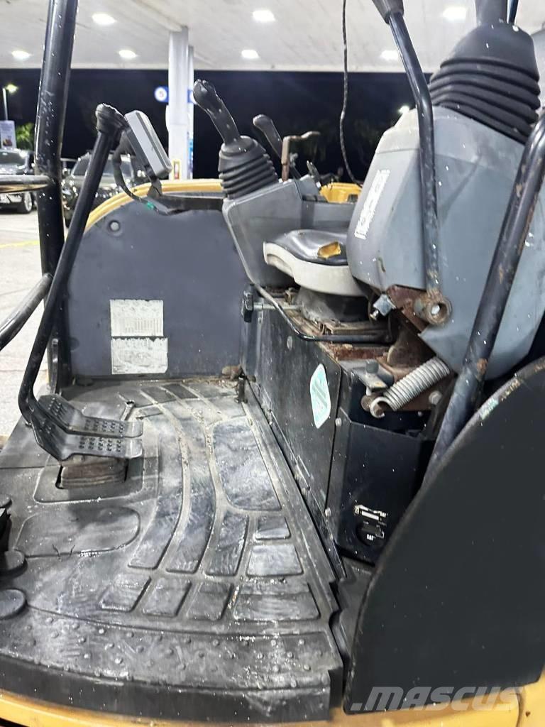 CAT 303.5 E CR Mini ekskavatoriai < 7 t