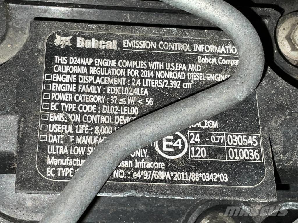 Bobcat T 650 Krautuvai su šoniniu pasukimu