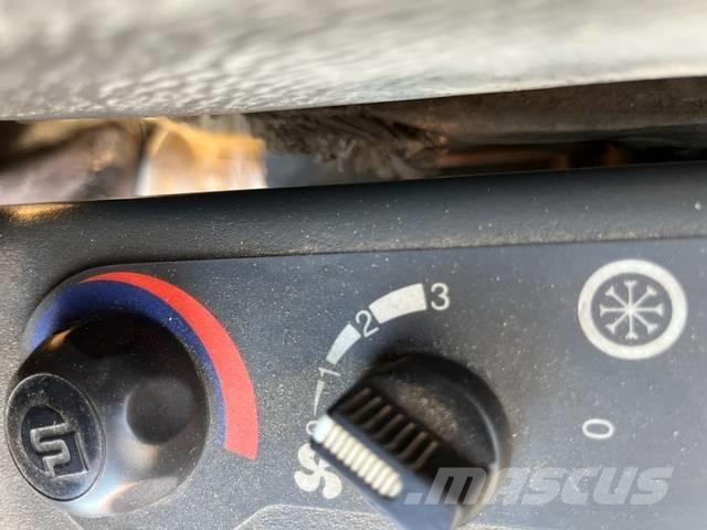 Komatsu PC 75 Vidutinės galios ekskavatoriai 7-12 t