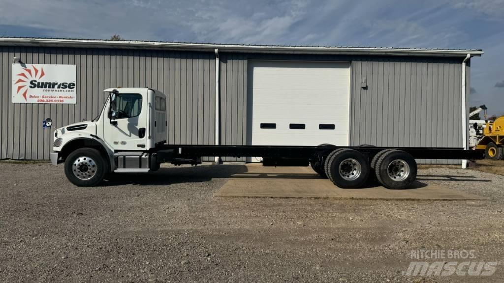 Freightliner M2 Važiuoklė su kabina