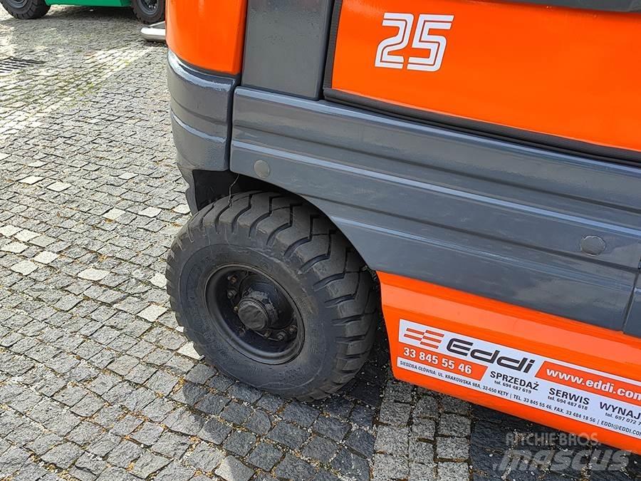 Toyota 6FG25 LPG (dujiniai) krautuvai