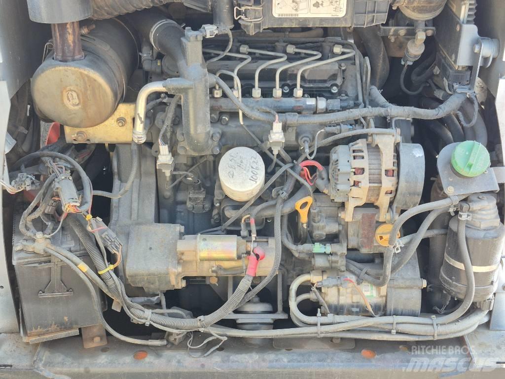 Bobcat S 630 Krautuvai su šoniniu pasukimu