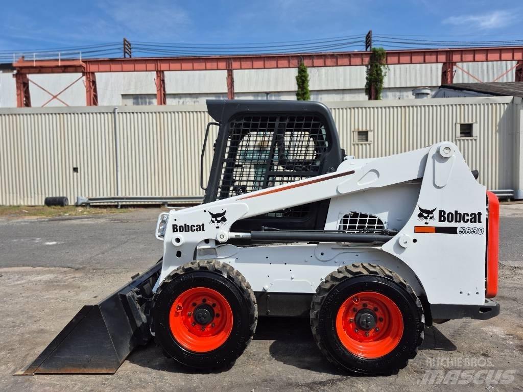Bobcat S 630 Krautuvai su šoniniu pasukimu