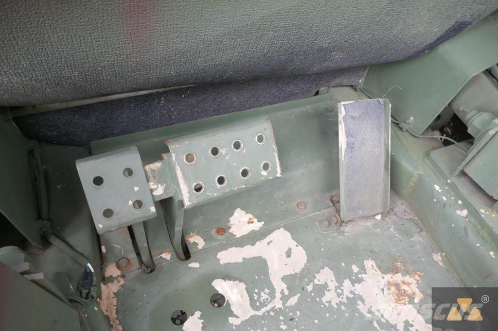 CASE M4K Ex-army Visureigiai krautuvai