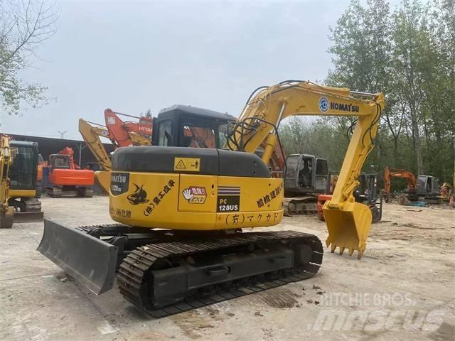 Komatsu PC128US Vikšriniai ekskavatoriai
