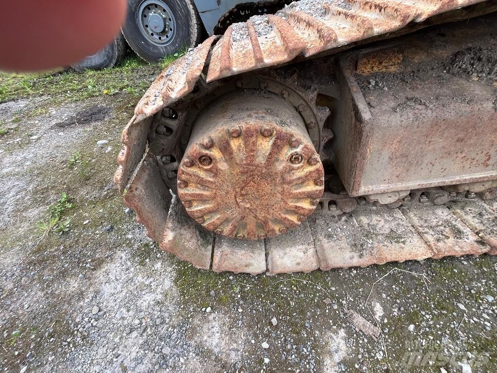 Komatsu PC 210-5 Vikšriniai ekskavatoriai