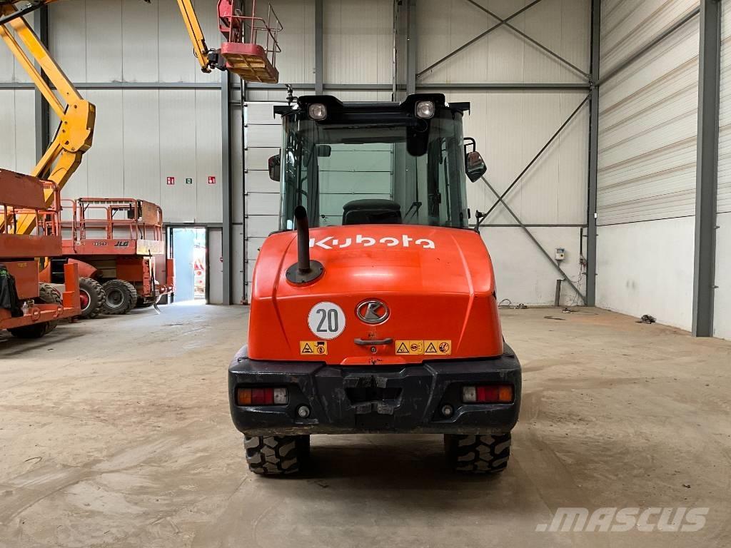 Kubota R 065 Naudoti ratiniai krautuvai