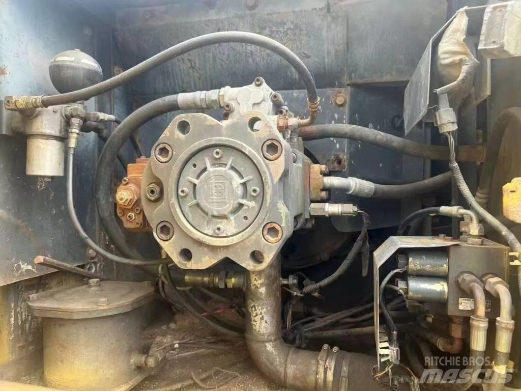 Sumitomo SH200A3 Vikšriniai ekskavatoriai
