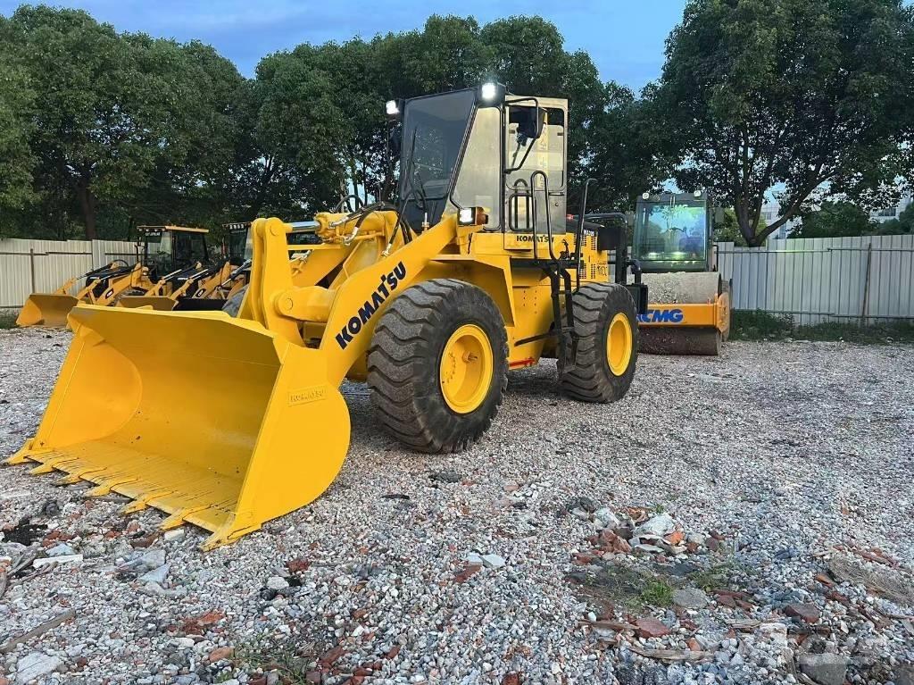 Komatsu WA 320-3 Naudoti ratiniai krautuvai