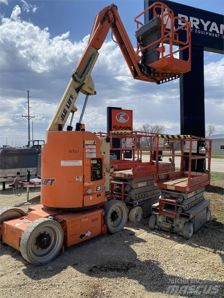 JLG E300AJP Alkūniniai keltuvai