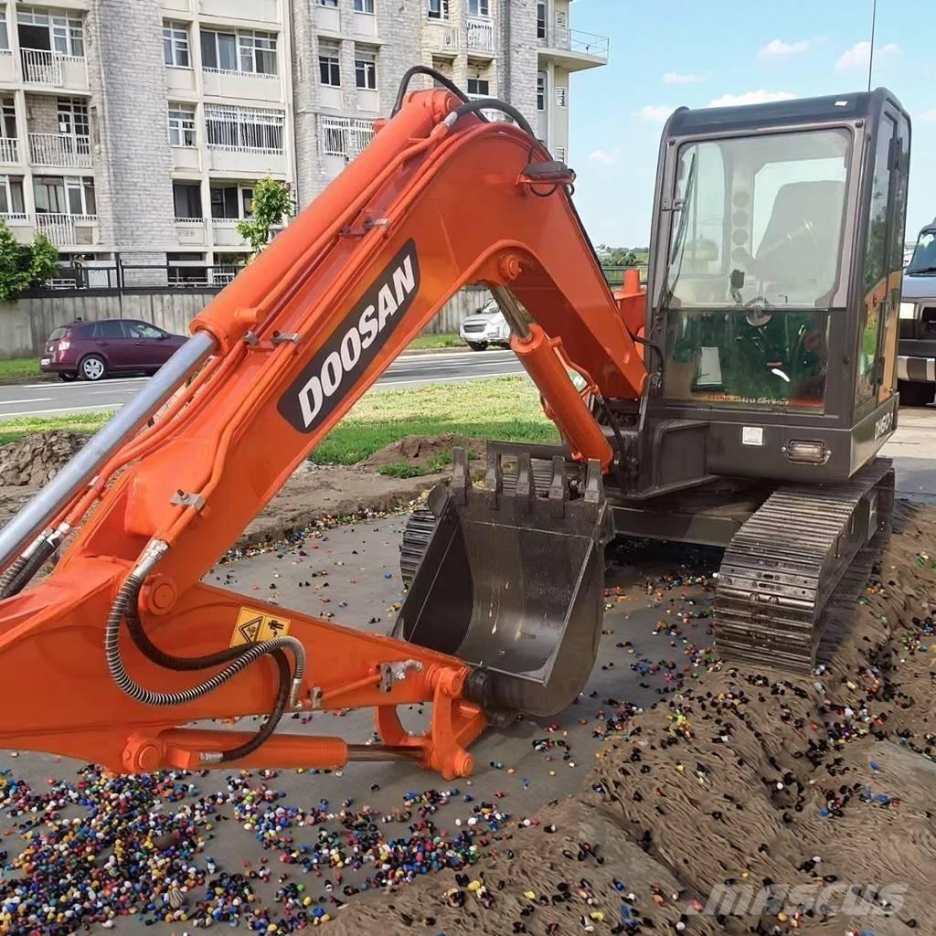 Doosan DH 60 Mini ekskavatoriai < 7 t