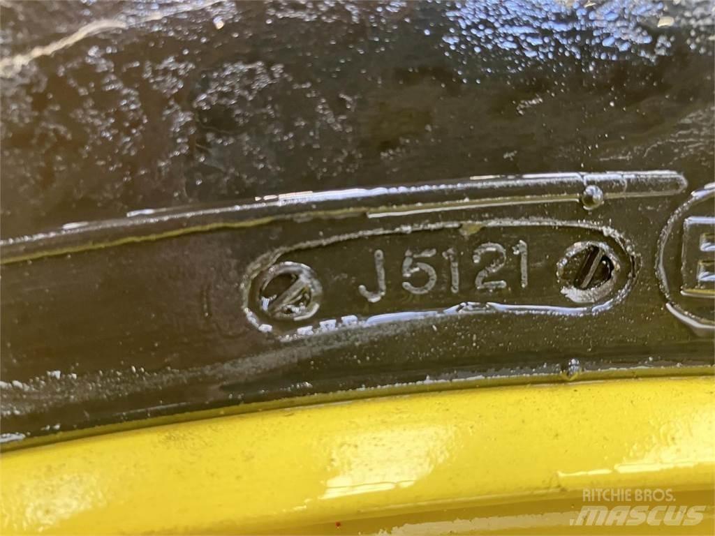 BKT 520/85R38 Padangos, ratai ir ratlankiai