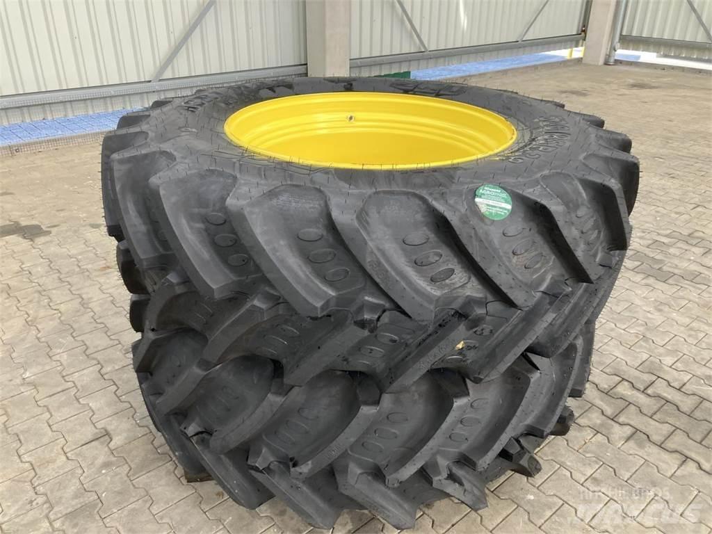 BKT 520/85R38 Padangos, ratai ir ratlankiai