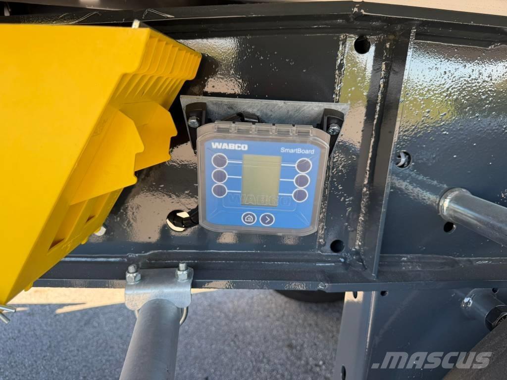  ProTip - HARDOX Savivartės priekabos