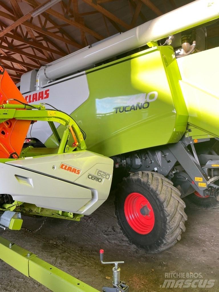 CLAAS Tucano 440 Derliaus nuėmimo kombainai