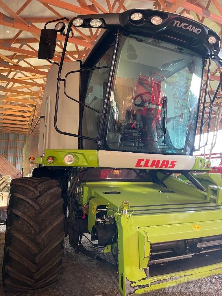CLAAS Tucano 440 Derliaus nuėmimo kombainai