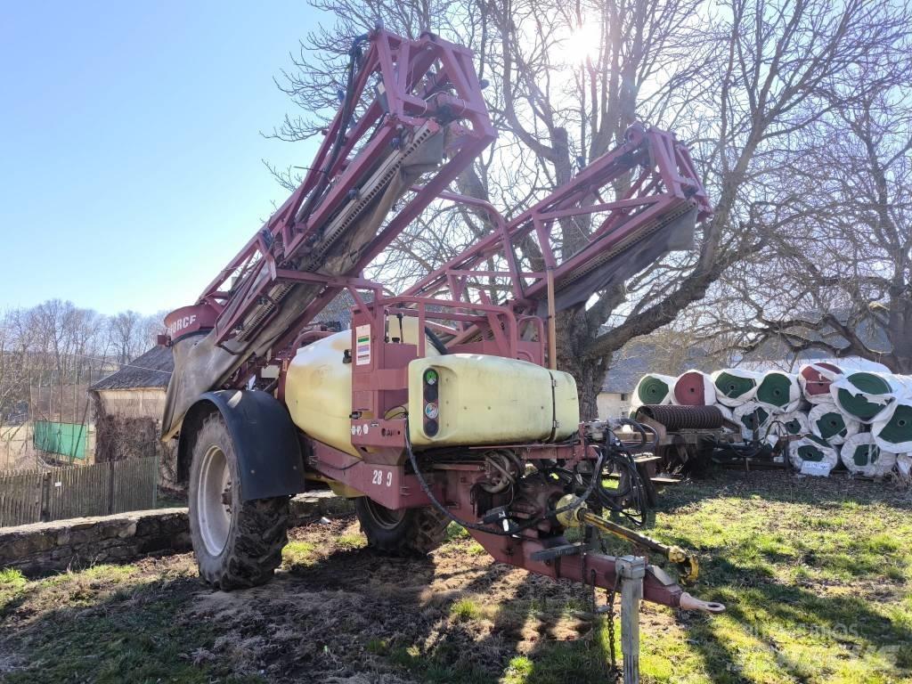 Hardi Commander 2800 Prikabinami purkštuvai