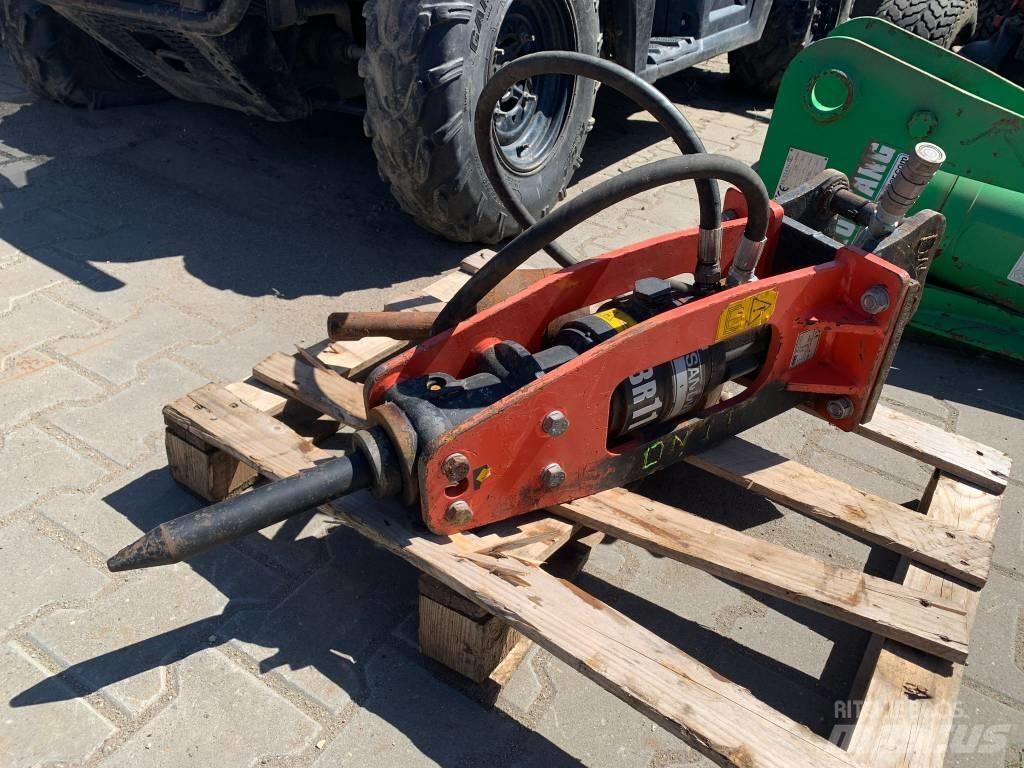 Sandvik BR111A010 Hidrauliniai kūjai / Trupintuvai