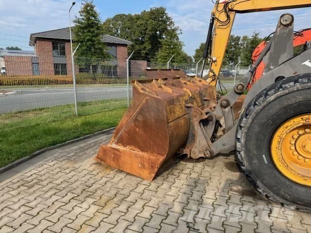 Volvo L 90 F Naudoti ratiniai krautuvai