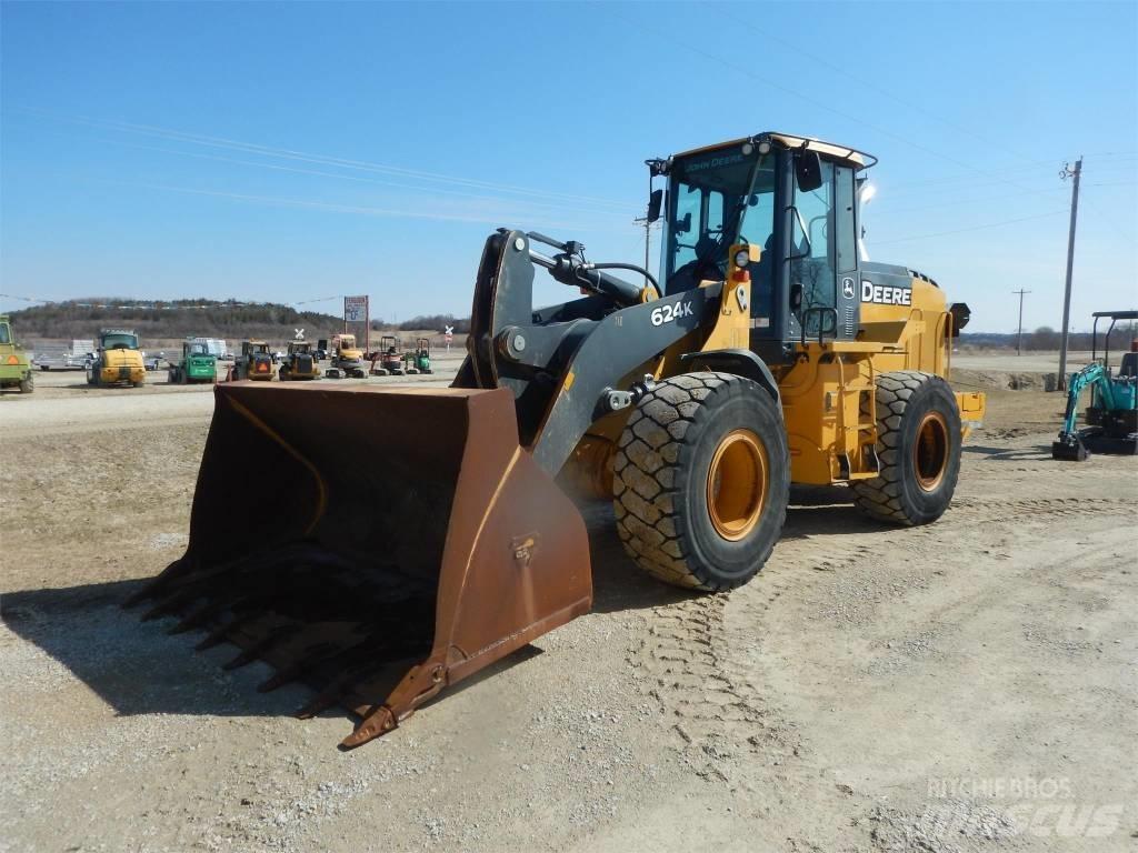 John Deere 624K Naudoti ratiniai krautuvai