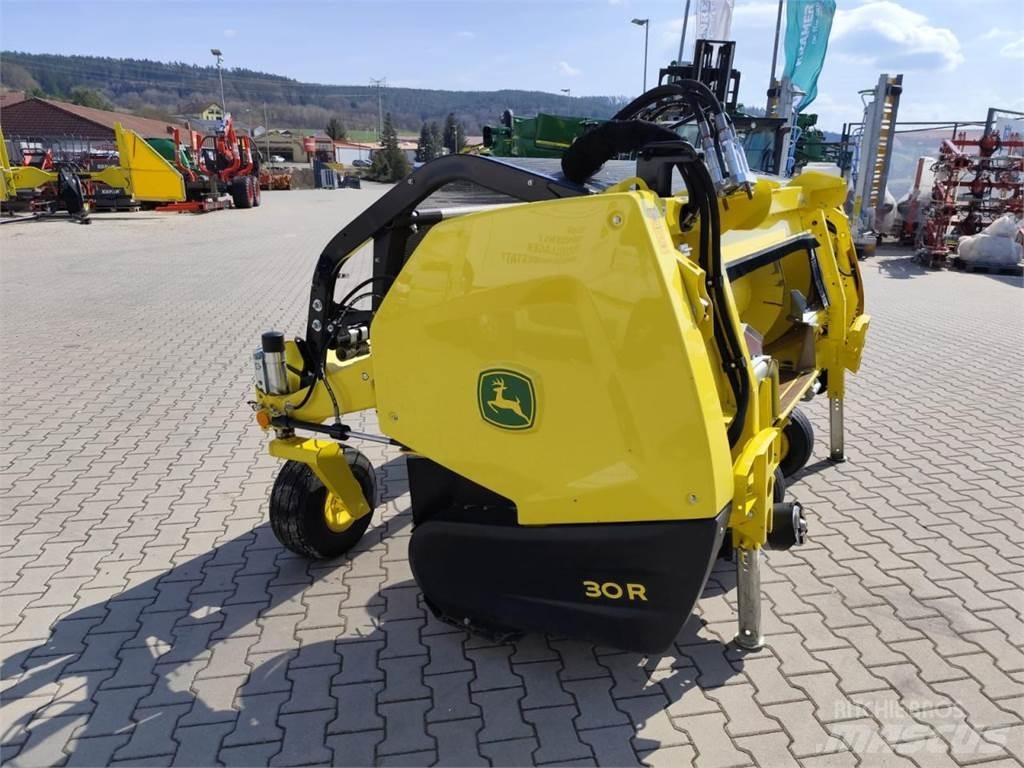 John Deere 9700i Pašarų ruošimo technika