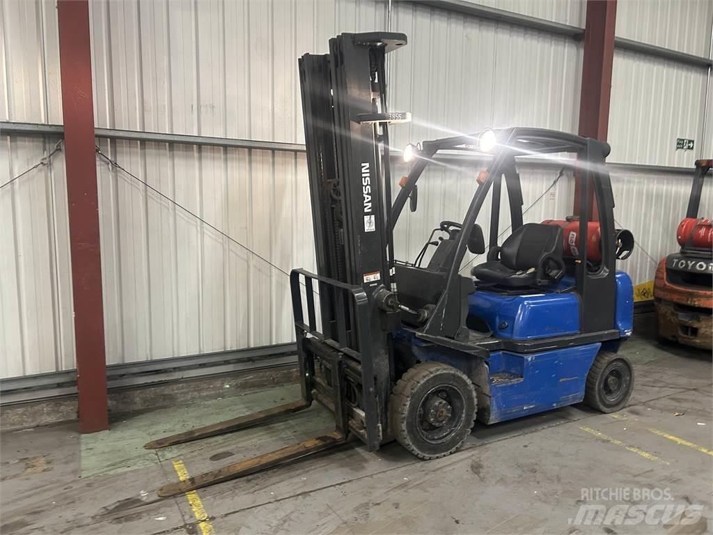 Nissan UD02A20PQ LPG (dujiniai) krautuvai