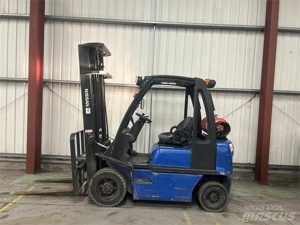 Nissan UD02A20PQ LPG (dujiniai) krautuvai