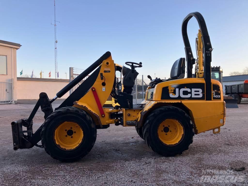 JCB 403 Daugiafunkciniai pakrovėjai