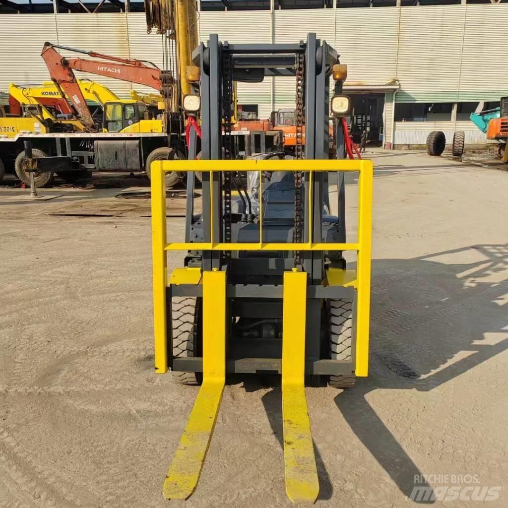 Komatsu FD 30 Dyzeliniai krautuvai