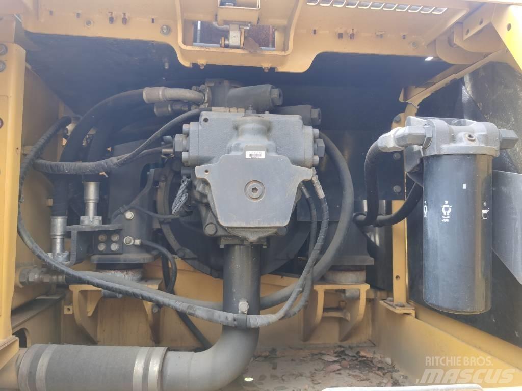 Komatsu PC 350-7 Vikšriniai ekskavatoriai