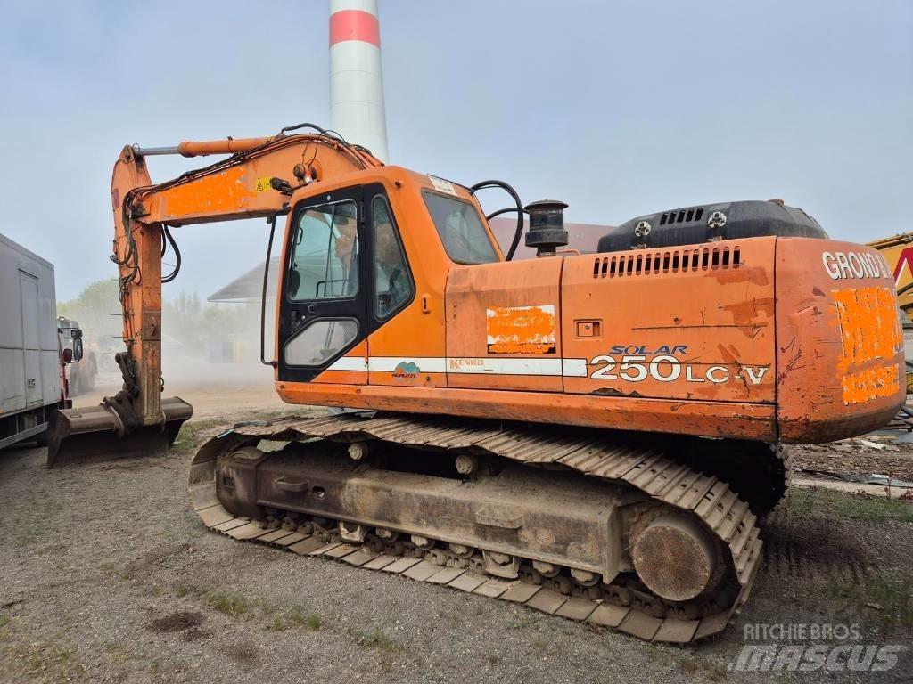 Daewoo S250 Vikšriniai ekskavatoriai