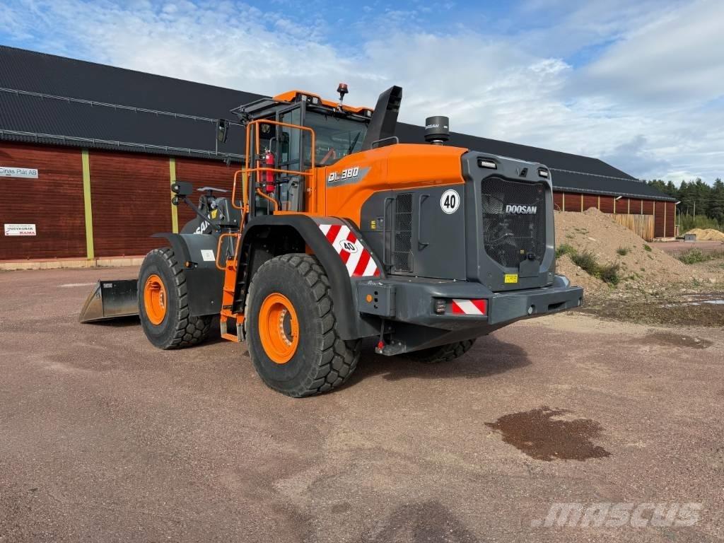 Develon DL 380-7 Naudoti ratiniai krautuvai