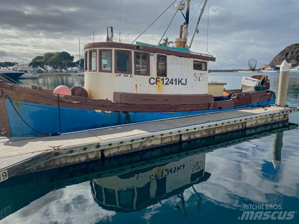  Trawler Boat Darbiniai laivai / baržos ir pantonai