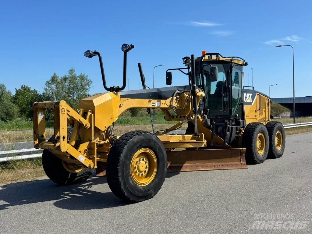CAT 140M Greideriai