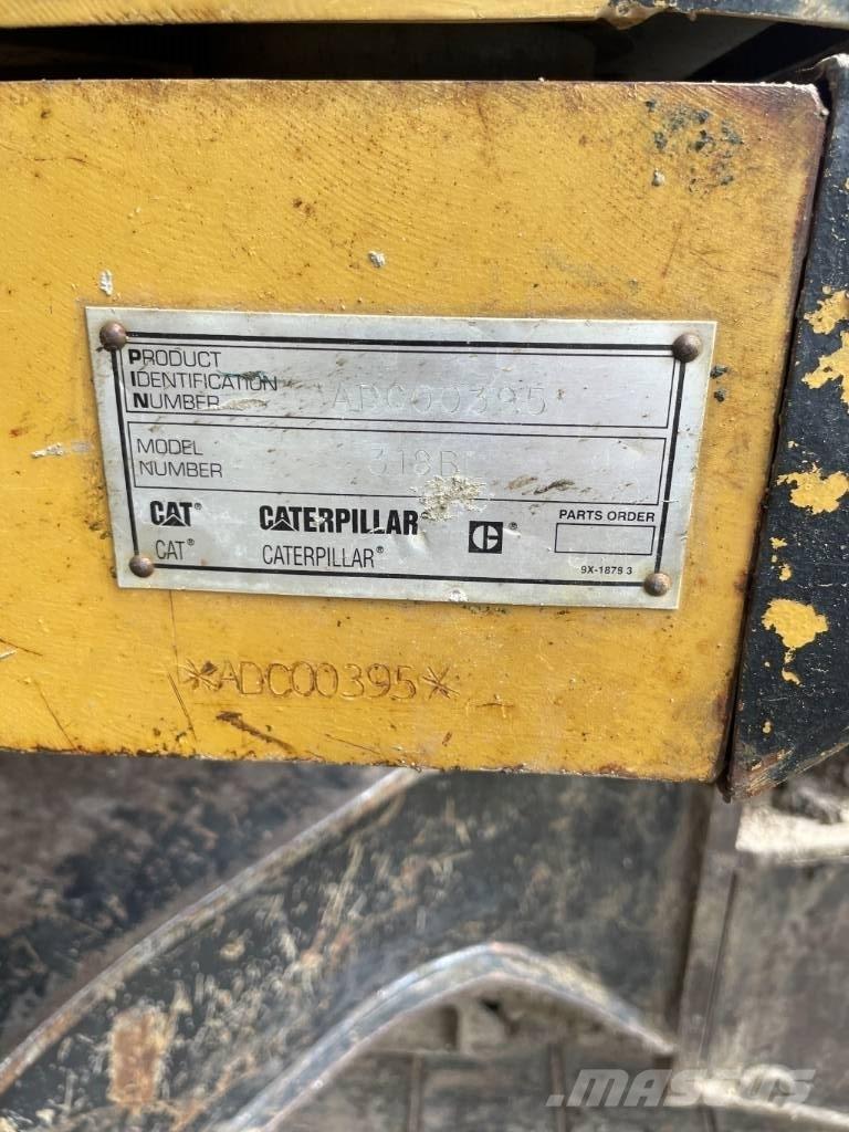 CAT 318 B L Vikšriniai ekskavatoriai