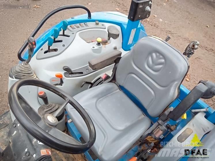 New Holland T 4.85 Traktoriai