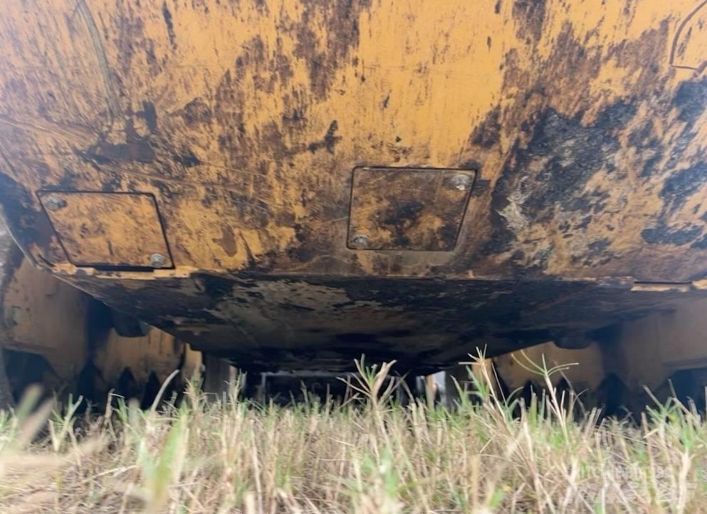 CAT 299 D 3 Krautuvai su šoniniu pasukimu