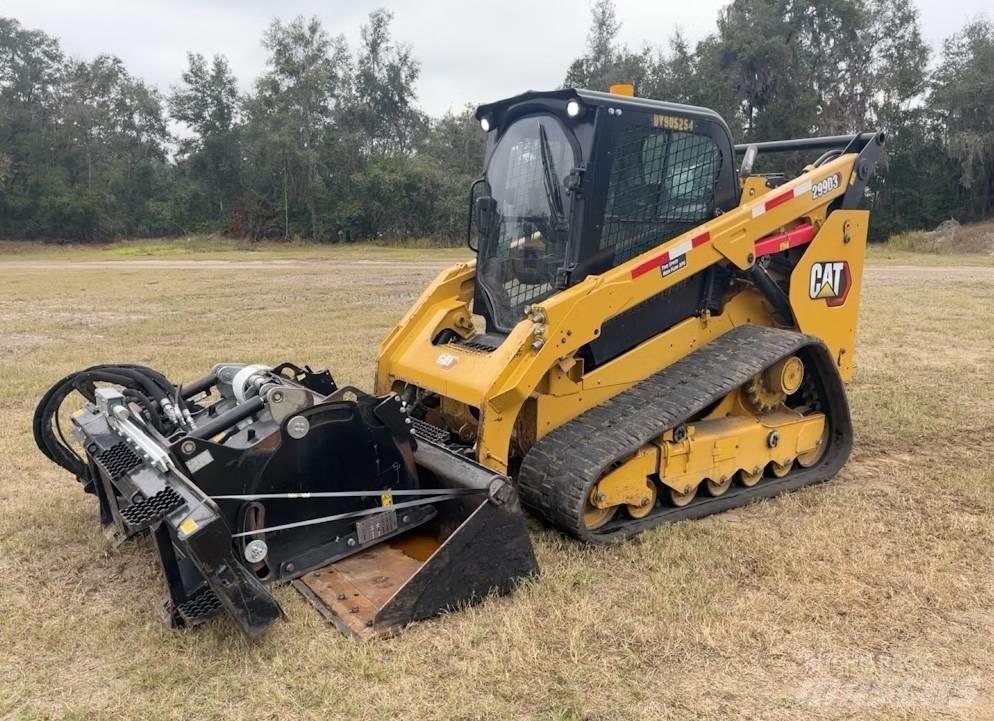 CAT 299 D 3 Krautuvai su šoniniu pasukimu